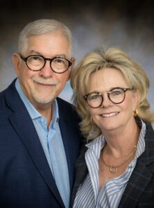 William E. Morgan Alumni Achievement Award winners Nancy and Curt Richardson