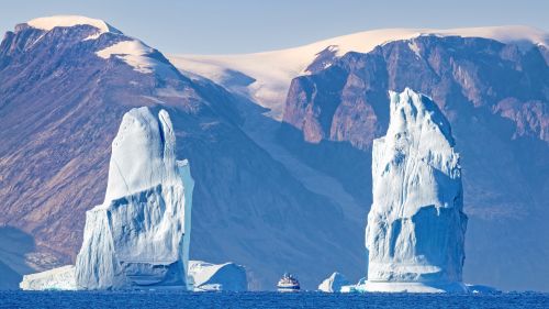 Arctic Circle Cruise trip photo